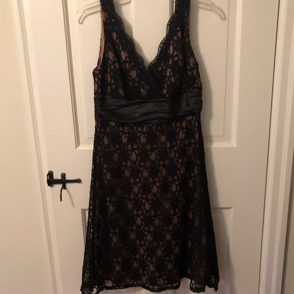 Lace cocktail/wedding/dinner date dress